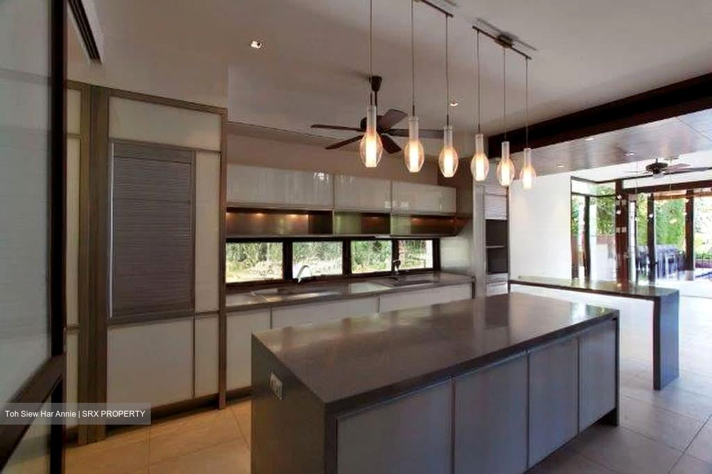 Ocean Drive (D4), Detached #584294231